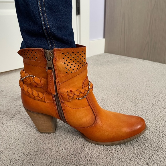 MJUS Boots orange size 37EU(6.5US) - Picture 7 of 14